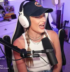 Basicwitgirl OnlyFans Leaked Free Thumbnail Picture - #q90owxn3S7