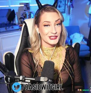 Basicwitgirl OnlyFans Leaked Free Thumbnail Picture - #uSBW4YFjJA