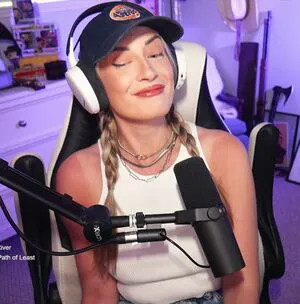 Basicwitgirl OnlyFans Leaked Free Thumbnail Picture - #vf3k4yEqiU