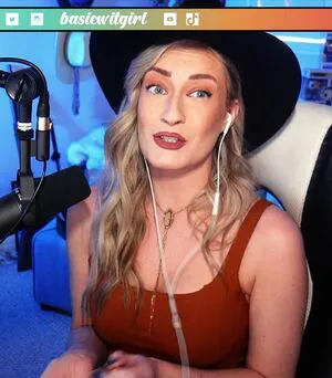 Basicwitgirl OnlyFans Leaked Free Thumbnail Picture - #xTGQsbIif6