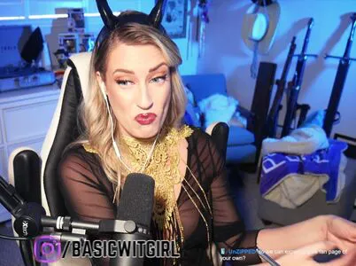 Basicwitgirl OnlyFans Leaked Free Thumbnail Picture - #z1dBcoyk92
