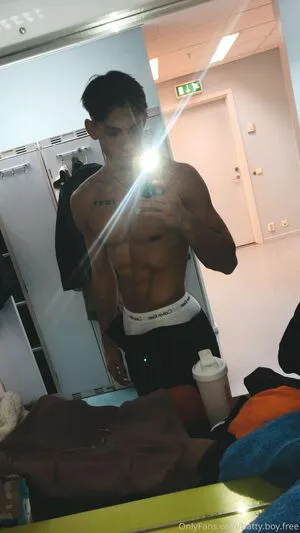 Battyboyfree OnlyFans Leaked Free Thumbnail Picture - #6yNbxey81S