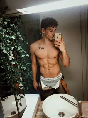 Battyboyfree OnlyFans Leaked Free Thumbnail Picture - #QXBwpYWsxD