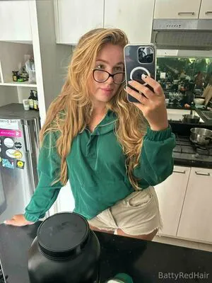 Battyredhair OnlyFans Leaked Free Thumbnail Picture - #ExhGZrnmbh