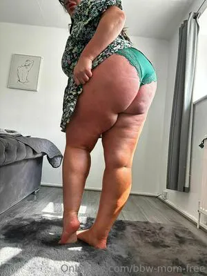 Bbw Mom Free OnlyFans Leaked Free Thumbnail Picture - #2C1iSQ6667
