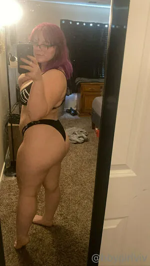 Bbygirlviv OnlyFans Leaked Free Thumbnail Picture - #0LigptU3Oa