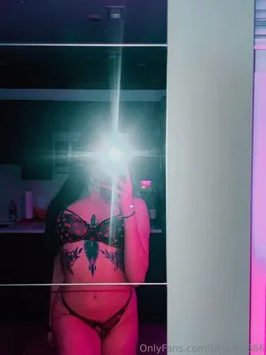 Bbyizzy666 OnlyFans Leaked Free Thumbnail Picture - #1E86uxz8dN