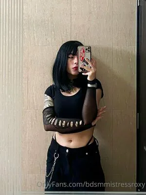 Bdsmmistressroxy OnlyFans Leaked Free Thumbnail Picture - #Y3qgtqqyNi