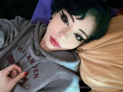 Bdsmmistressroxy OnlyFans Leaked Free Thumbnail Picture - #YQpF8rEwHz