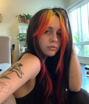 Bea Miller OnlyFans Leaked Free Thumbnail Picture - #7Zre171IPG