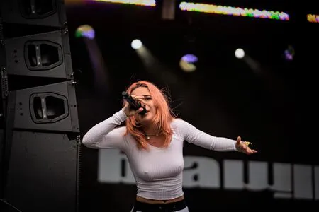 Bea Miller OnlyFans Leaked Free Thumbnail Picture - #7fuD3tVVE4