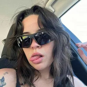 Bea Miller OnlyFans Leaked Free Thumbnail Picture - #TojHrrSJXk
