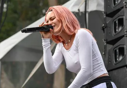 Bea Miller OnlyFans Leaked Free Thumbnail Picture - #Ub3uOhRkwy
