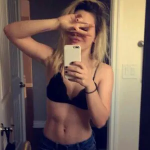 Bea Miller OnlyFans Leaked Free Thumbnail Picture - #bnaowNhPrd