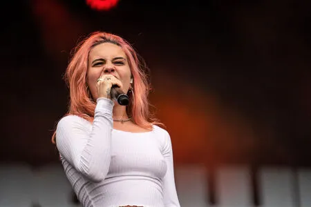 Bea Miller OnlyFans Leaked Free Thumbnail Picture - #j8I2Hgk3rq