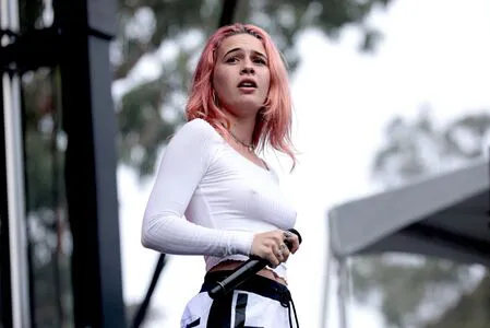 Bea Miller OnlyFans Leaked Free Thumbnail Picture - #lBlKbmr4Ai