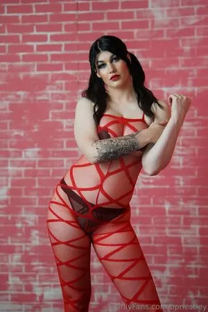 Bea Priestley OnlyFans Leaked Free Thumbnail Picture - #QZlW3Kqgif