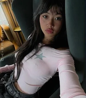 Beabadoobee OnlyFans Leaked Free Thumbnail Picture - #Nm6OXWBs0W