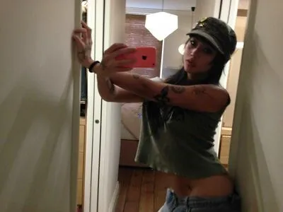 Beabadoobee OnlyFans Leaked Free Thumbnail Picture - #VrRZHa7j4Q