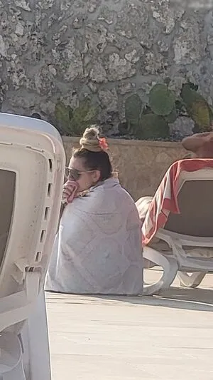 Beach OnlyFans Leaked Free Thumbnail Picture - #CBy1mE80ac