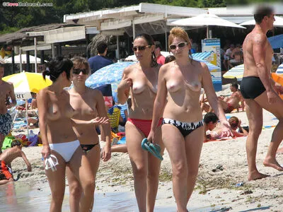 Beach OnlyFans Leaked Free Thumbnail Picture - #DzskCGqRyy