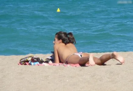 Beach OnlyFans Leaked Free Thumbnail Picture - #eLR4e0u3Js