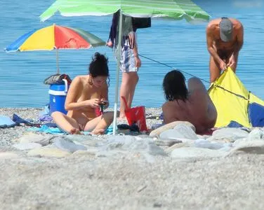 Beach OnlyFans Leaked Free Thumbnail Picture - #iqiMZBzXSs