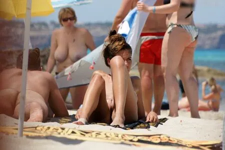 Beach OnlyFans Leaked Free Thumbnail Picture - #j8E8Kz0jom