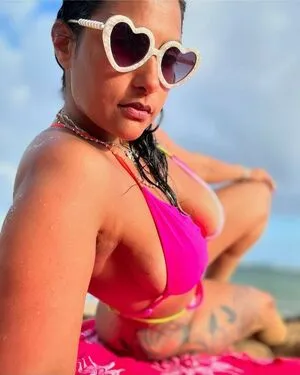 Beachlovaa5 OnlyFans Leaked Free Thumbnail Picture - #99lA00zcGw