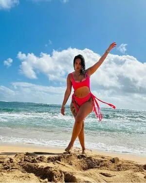 Beachlovaa5 OnlyFans Leaked Free Thumbnail Picture - #DnJkVd0V1V