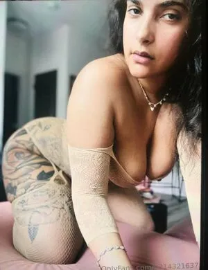 Beachlovaa5 OnlyFans Leaked Free Thumbnail Picture - #v1VMm4V4m4