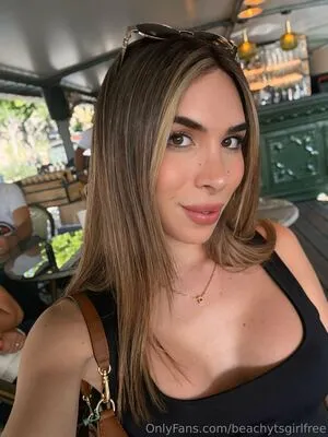 Beachytsgirlfree OnlyFans Leaked Free Thumbnail Picture - #Aw8xLReFKA