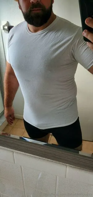 Beardedgeeky OnlyFans Leaked Free Thumbnail Picture - #bFz0fSR77Y