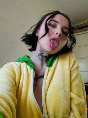 Beatrice Bell OnlyFans Leaked Free Thumbnail Picture - #TeGufSrfSe