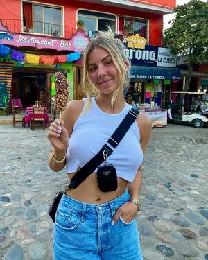 Beatrice Bouchard OnlyFans Leaked Free Thumbnail Picture - #njVBVSUADX