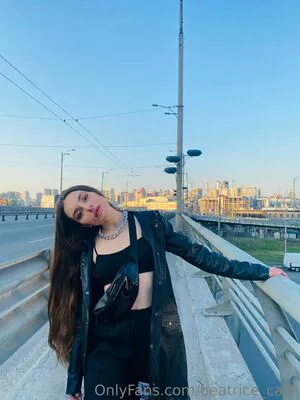 Beatrice Carti OnlyFans Leaked Free Thumbnail Picture - #imXB44oA1m