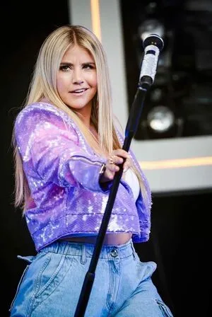 Beatrice Egli OnlyFans Leaked Free Thumbnail Picture - #neaj0QidDb