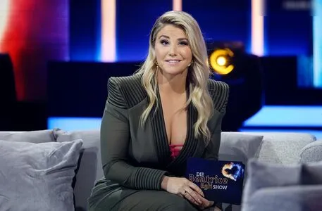 Beatrice Egli OnlyFans Leaked Free Thumbnail Picture - #s4xyegCE8F