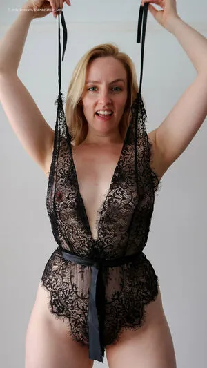 Beatricehartley OnlyFans Leaked Free Thumbnail Picture - #d3oXSuyPlM