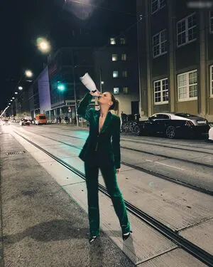 Beatrix Ramosaj OnlyFans Leaked Free Thumbnail Picture - #5CXQinjTro