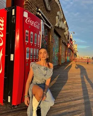 Beatrix Ramosaj OnlyFans Leaked Free Thumbnail Picture - #JL6DG387iS