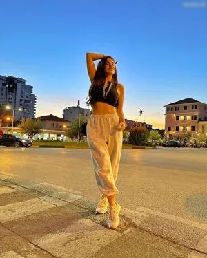 Beatrix Ramosaj OnlyFans Leaked Free Thumbnail Picture - #MCepMly41y