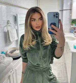 Beatrix Ramosaj OnlyFans Leaked Free Thumbnail Picture - #McmtCDWhNe