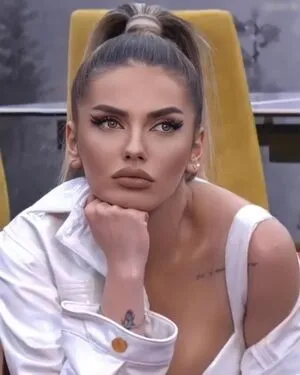 Beatrix Ramosaj OnlyFans Leaked Free Thumbnail Picture - #T6VerrI03P