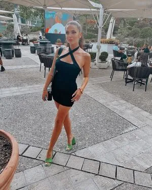 Beatrix Ramosaj OnlyFans Leaked Free Thumbnail Picture - #hkpurOFgue