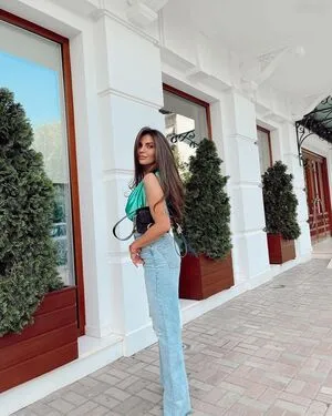 Beatrix Ramosaj OnlyFans Leaked Free Thumbnail Picture - #iN0nF44BnF