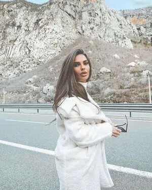 Beatrix Ramosaj OnlyFans Leaked Free Thumbnail Picture - #lEv4gx8PZ2