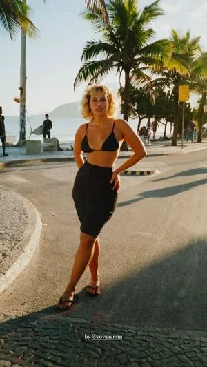 Beatriz De Brito OnlyFans Leaked Free Thumbnail Picture - #BuwomFk2dB