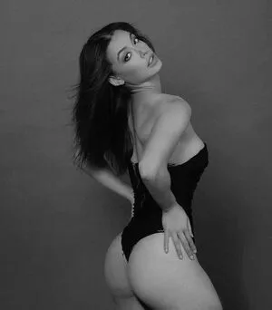 Beatriz Reis OnlyFans Leaked Free Thumbnail Picture - #4dMHG3MEra