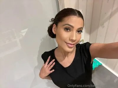Beatrizz Almeida OnlyFans Leaked Free Thumbnail Picture - #mAxmRr7HAB